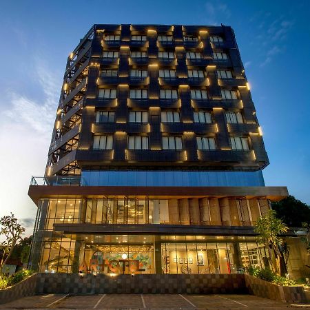 Artotel Yogyakarta Kejayan Exterior foto